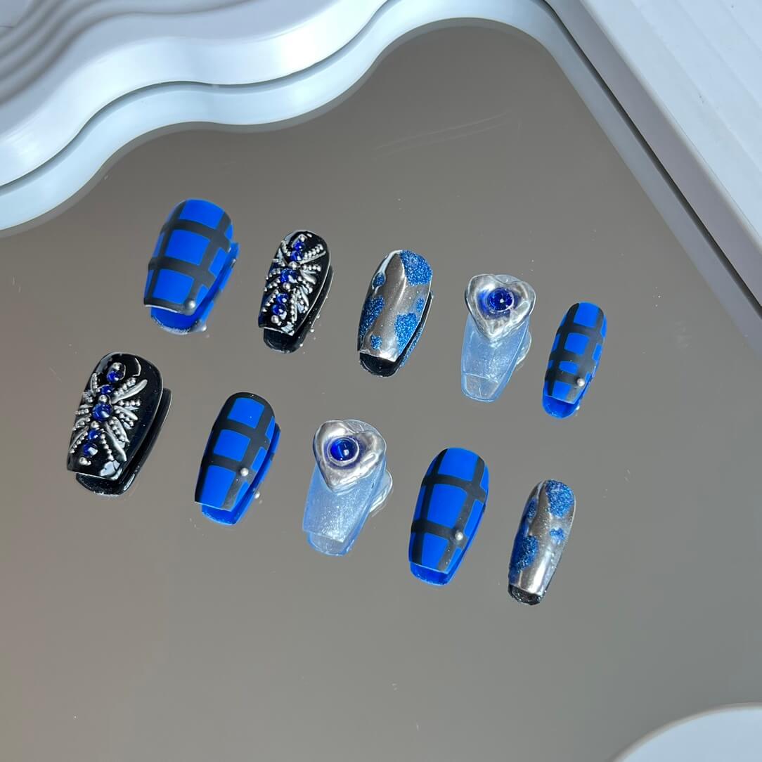 Klein Blue Press on Nail Set Tartan Pattern Winter Theme Design Nails