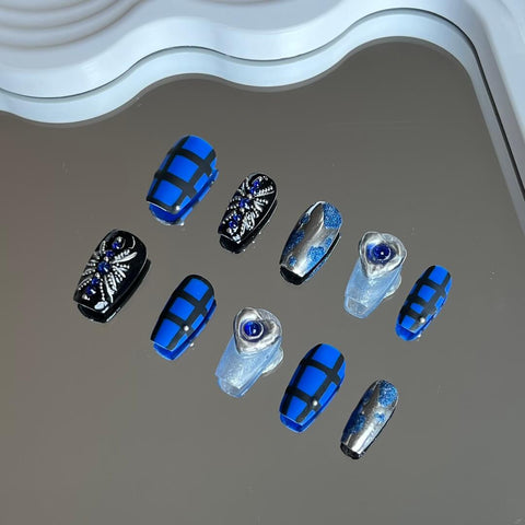 Klein Blue Press on Nail Set Tartan Pattern Winter Theme Design Nails