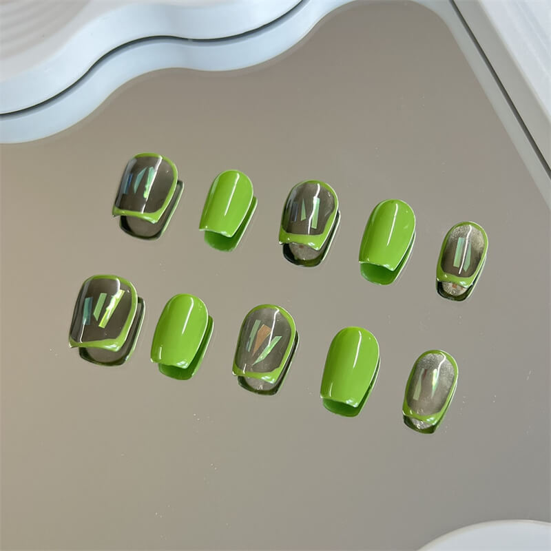 Green Short Coffin Nails Reusable Black and Green Coffin Nails Manicure Minimalism